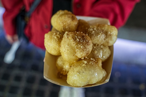 Europe-1-Loukoumades-at-Greek-Corner.jpg