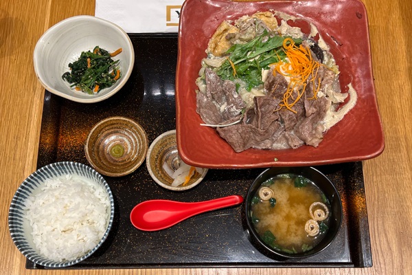 Japan-4-Sukiyaki_2-by-Yayoi.jpg